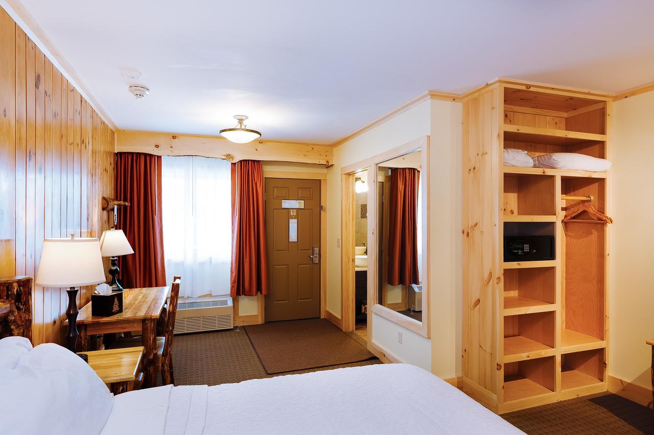 Adirondack Spruce Lodge Уилмингтон Экстерьер фото
